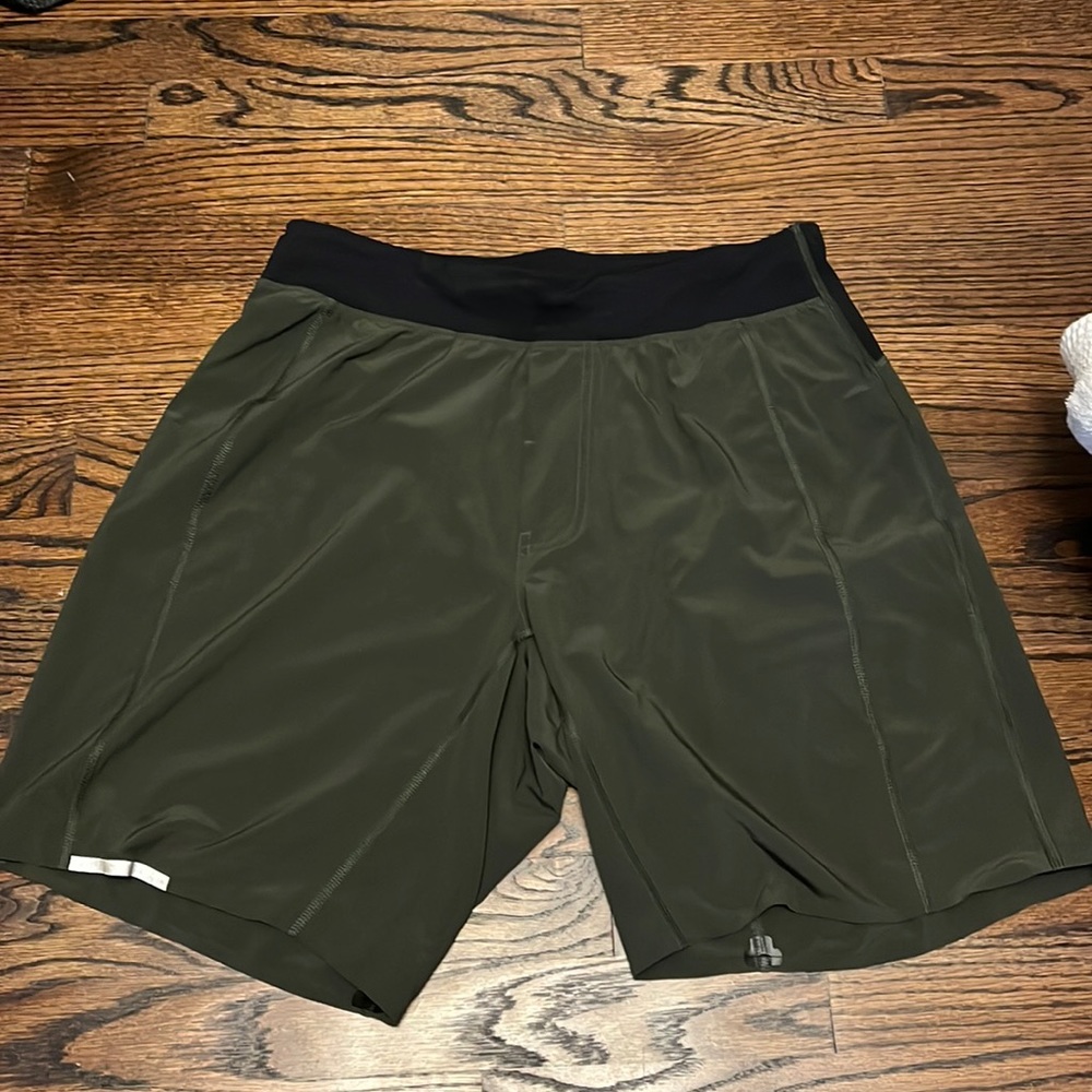 Mens Lululemon running shorts (no liner)